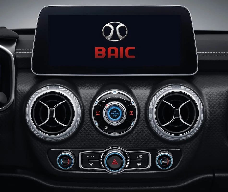 BAIC BJ40 Plus · interior · vista 5