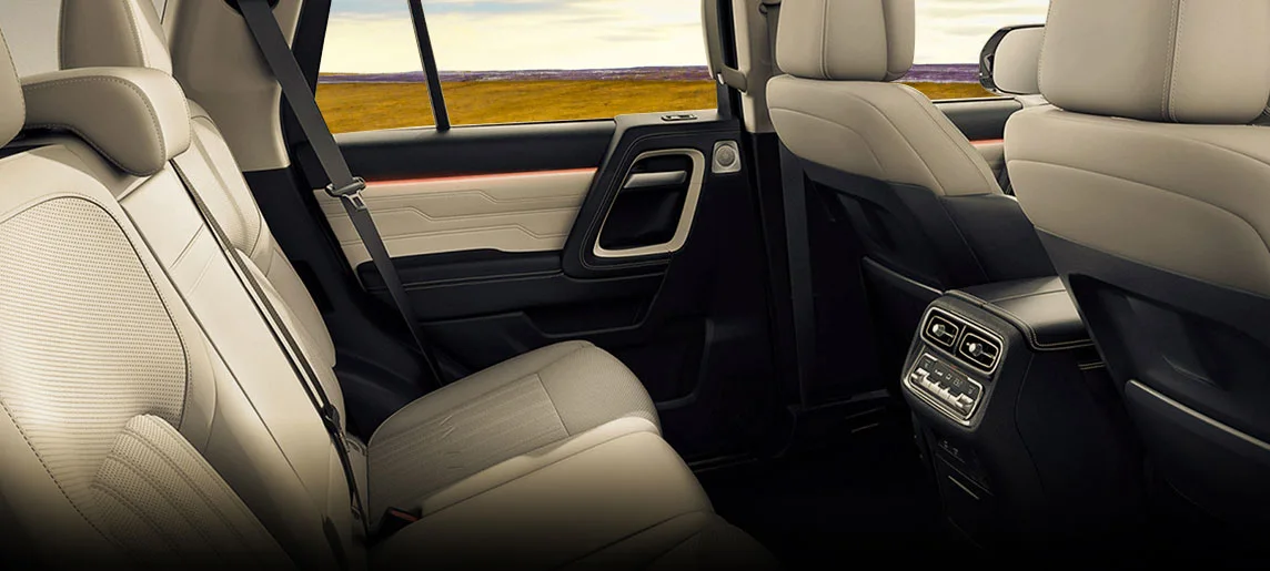 BAIC BJ60 · interior · vista 6
